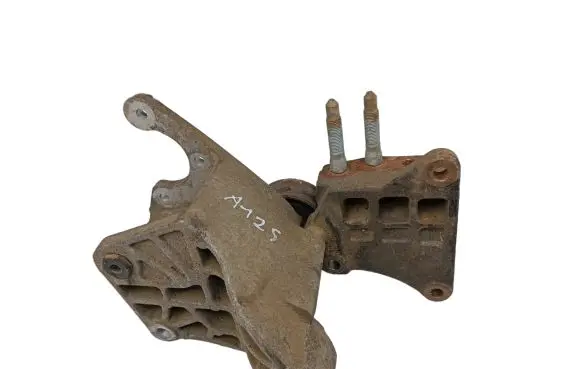Hyundai Sonata Engine mounting bracket