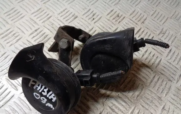 Skoda Fabia Mk2 (5J) Horn signal 6Q0951223L