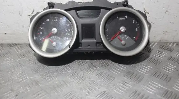 Citroen C4 I Picasso Speedometer (instrument cluster) 8200364023