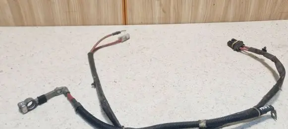 Positive cable (battery)