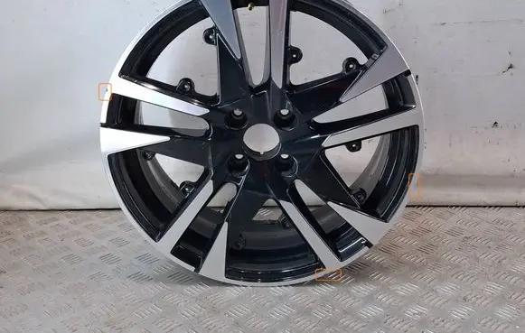 Peugeot 2008 II R18 alloy rim 9828186880