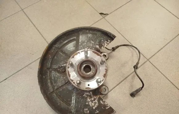 Opel Mokka Front wheel hub 