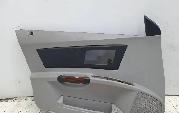 Cadillac CTS Front door card panel trim