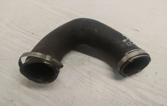 Audi Q7 4L Intercooler hose/pipe 7L6145972E