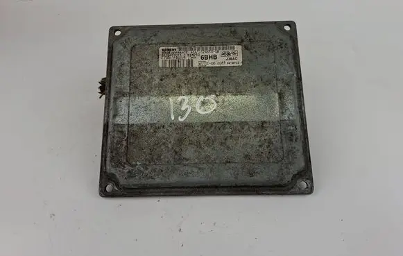 Ford Fiesta Engine control unit/module 4S6112A650SB S120977015C