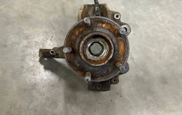 Volvo C30 Front wheel hub spindle knuckle