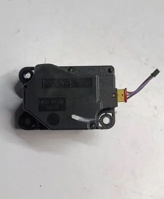 Volvo C30 Air flap motor/actuator 4N5H-19E616-6652A