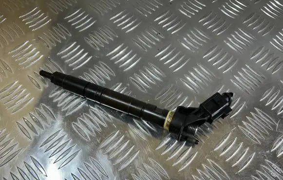 Audi Q7 4L Fuel injector 059130277AR
