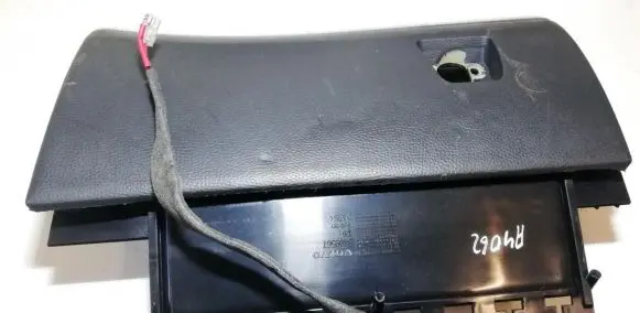 Volvo XC90 Glove box 3409567