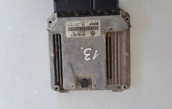 Volkswagen Touareg I Engine control unit/module 070906016F 1039S02925 0281011258