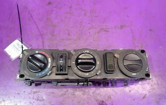 Mercedes-Benz Vito Viano W638 Climate control unit A0004463028KZ