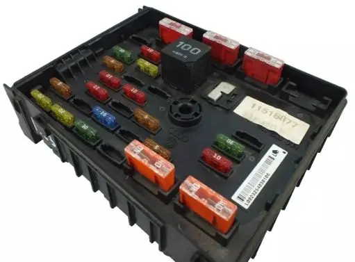 Volkswagen PASSAT B6 Fuse box set 3C0937125