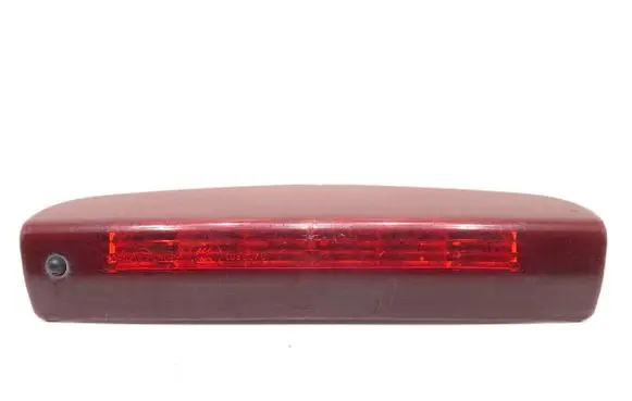 Third/center stoplight