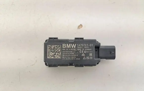 BMW X5 G05 Keyless system antenna 5A707E1 5B60518