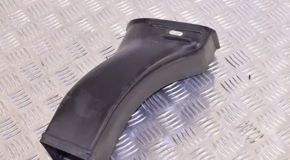 BMW 5 E39 Brake cooling air channel/duct 7890014