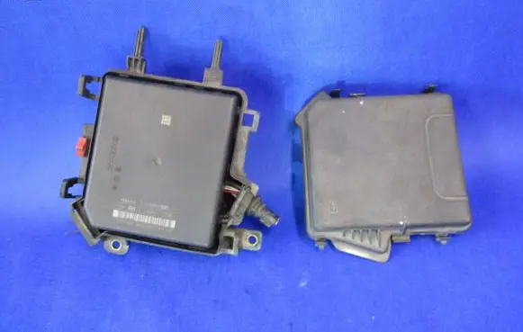 Renault Scenic III - Grand scenic III Fuse module 284B62069R USM2010