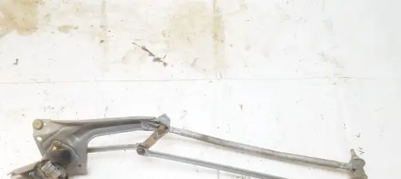 Renault Megane I Front wiper linkage and motor