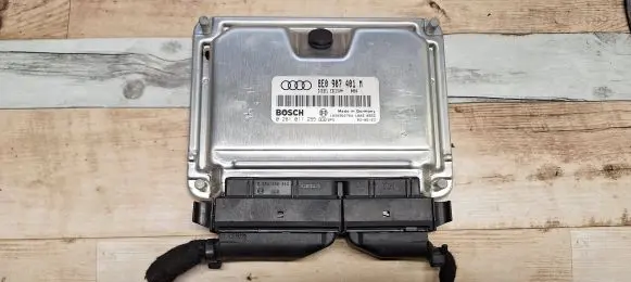 Audi A6 S6 C5 4B Engine control unit/module 8E0907401M 0281011255 1039S02764