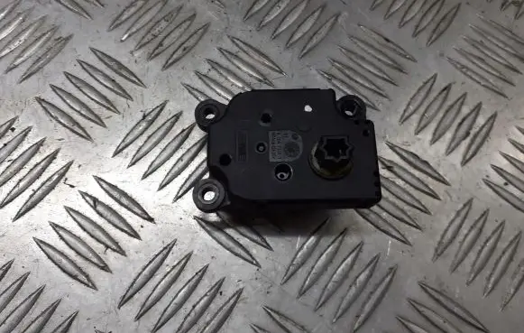 Ford C-MAX I Central body control module 3M5H-19E616-AB