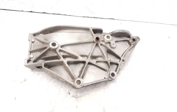 Peugeot 307 CC Generator/alternator bracket 9650034280