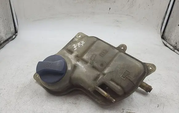Audi A4 S4 B5 8D Coolant expansion tank/reservoir 