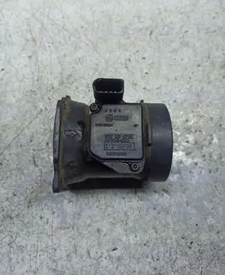 Audi A6 S6 C5 4B Mass air flow meter 078133471E
