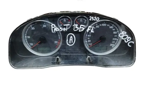 Volkswagen PASSAT B5.5 Speedometer (instrument cluster) 3B0920809C