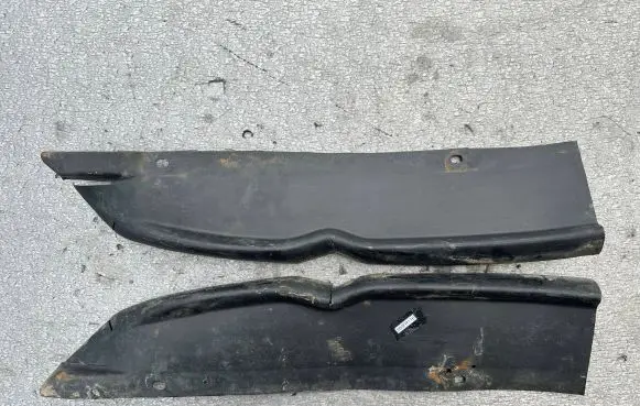 Nissan Patrol 260 Fender end trim 63822-G9501 63823-G9501