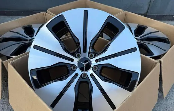 Mercedes-Benz EQC R19 alloy rim A2934010100