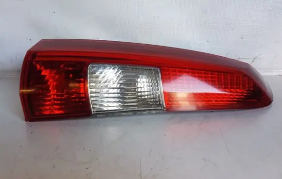 Volvo V70 Rear/tail lights