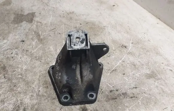 Audi A4 S4 B6 8E 8H Engine mounting bracket 4B0199308