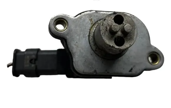 Volkswagen Golf VII Camshaft vanos timing valve 04E906048A 10409902 050313134652