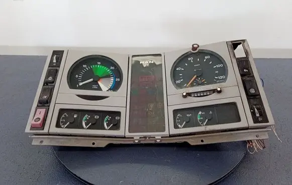 AC 428 Speedometer (instrument cluster) 81272026080