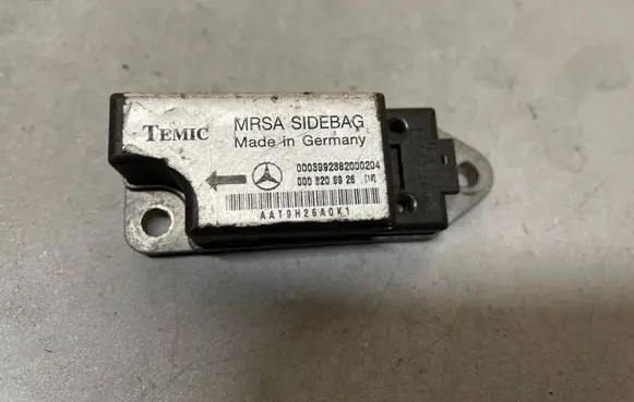 Mercedes-Benz E W210 Airbag deployment crash/impact sensor 0008209926