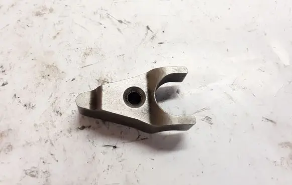 Toyota Corolla Verso E121 Fuel Injector clamp holder NOCODE