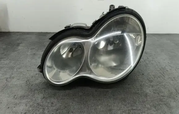 Mercedes-Benz C W203 Headlight/headlamp 