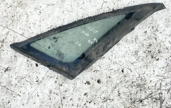 Audi A4 S4 B5 8D Rear side window as2