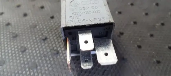 Volkswagen Golf III Other relay 191917503 V23134-J52-X228