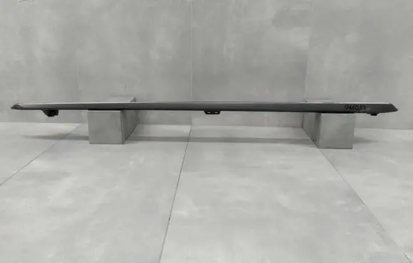 Foot area side trim