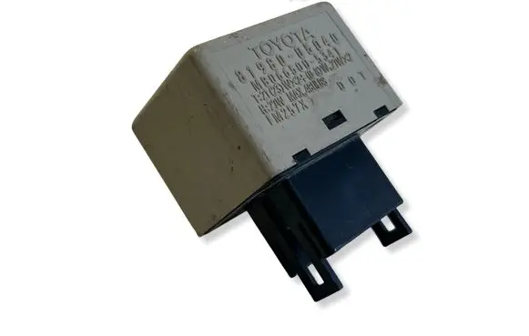 Toyota Corolla Verso AR10 Other relay 8198005040