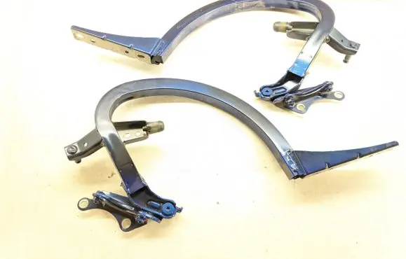 Audi A6 S6 C7 4G Tailgate/trunk/boot hinge 4G5827301 4G5827302