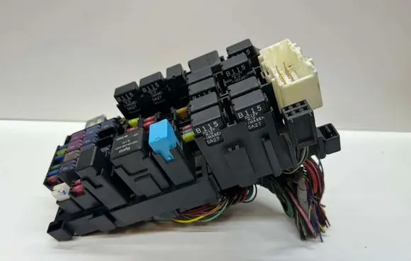 Mazda 6 Fuse box set V23134J59X431 G110 UN0503