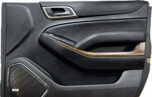 GMC Yukon Front door card panel trim 84676570