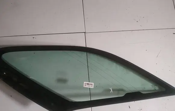 Saab 9-5 Rear side window AS2