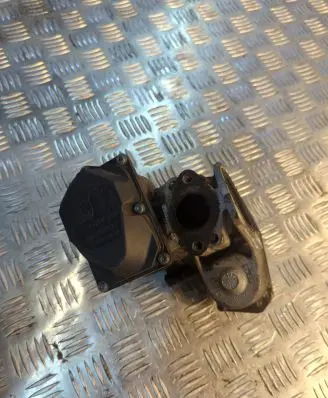 Audi A5 8T 8F Throttle valve 03L128063D A2C53337753