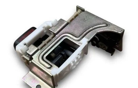 Alfa Romeo 147 Tailgate window lock/catch/latch A218 183462760