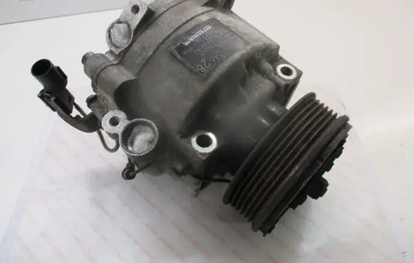 Mitsubishi Outlander Air conditioning (A/C) compressor (pump) 7813A628 4N14