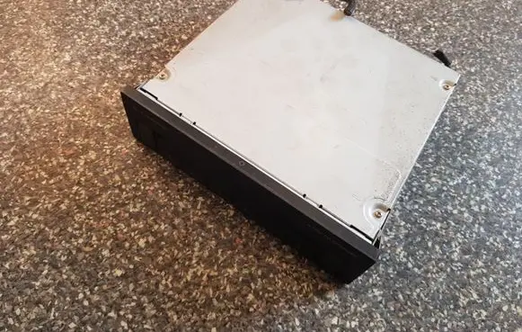 Audi A6 S6 C5 4B CD/DVD changer 3B7035110