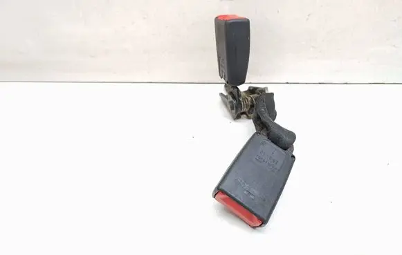 BMW X5 E53 Middle seatbelt buckle (rear) 7070186