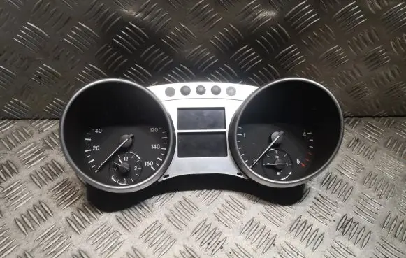 Mercedes-Benz ML W164 Speedometer (instrument cluster) 2519003300 A2519003300